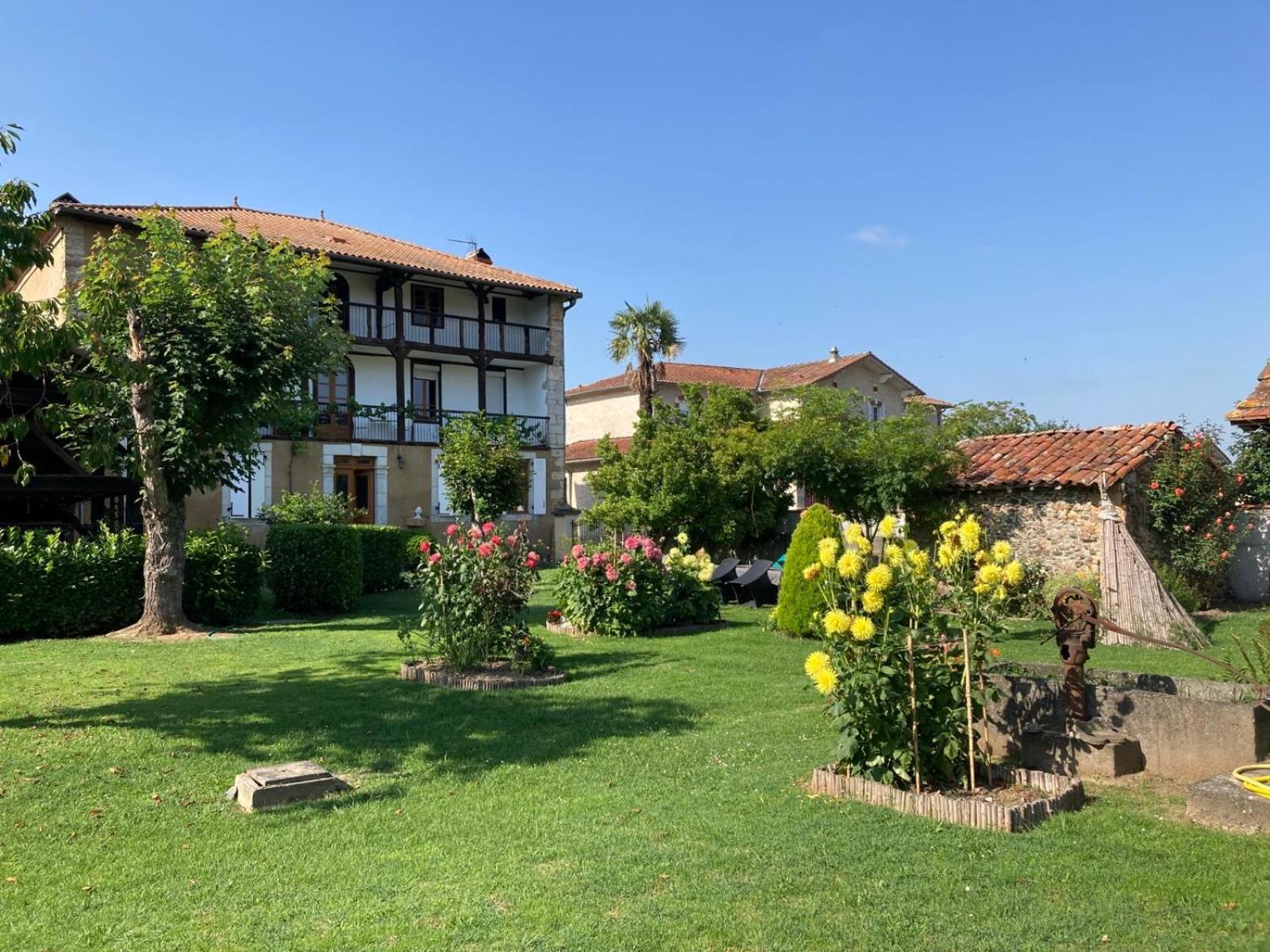 La Maison D'amalaurille Gasthof Saint-Gaudens (Haute-Garonne)